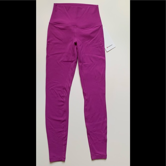 BNWT Lululemon Align High-Rise Pant 28"
Released: 4/2022 - Picture 2 of 8
